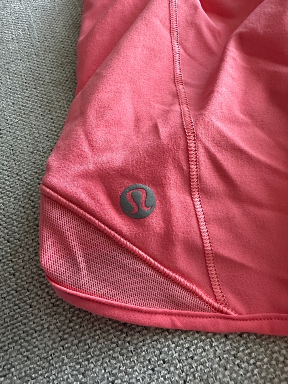lululemon Coral Hotty Hot HR 2.5” *Lined - Picture 3 of 4